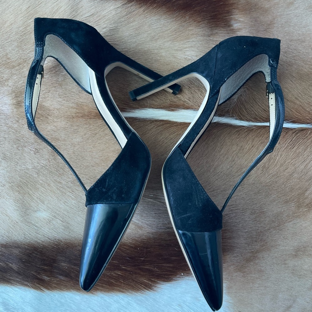 Tstrap Heeled Pump